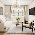Eiffel Tower - Premium For 6 With Lift *