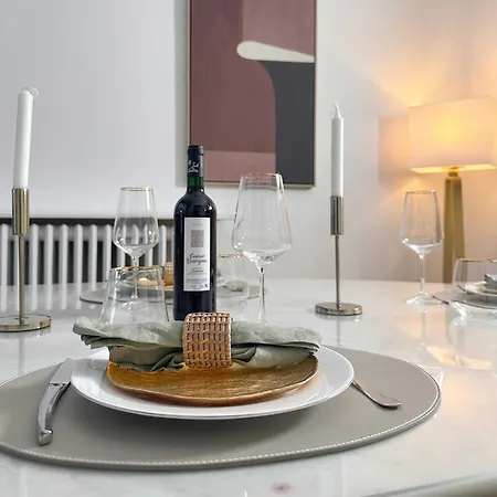 Welcoming Near Eiffel Tower Appartement
