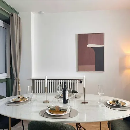 Eiffel Tower - Premium For 6 With Lift