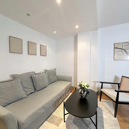 아파트 Eiffel Tower - Premium For 6 With Lift 파리