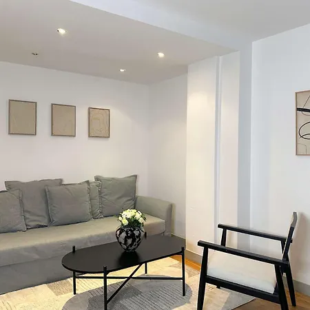 Eiffel Tower - Premium For 6 With Lift * 파리